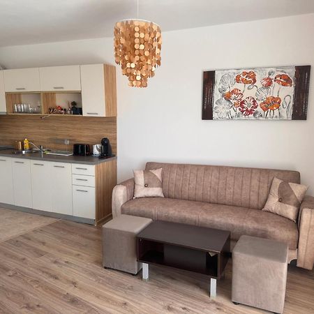 Aпартаменти Мини В Бей Вю Aparthotel Tsarevo Esterno foto