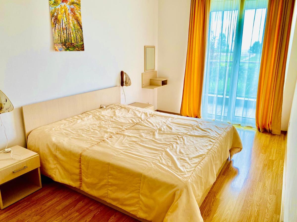 Aпартаменти Мини В Бей Вю Aparthotel Tsarevo Esterno foto