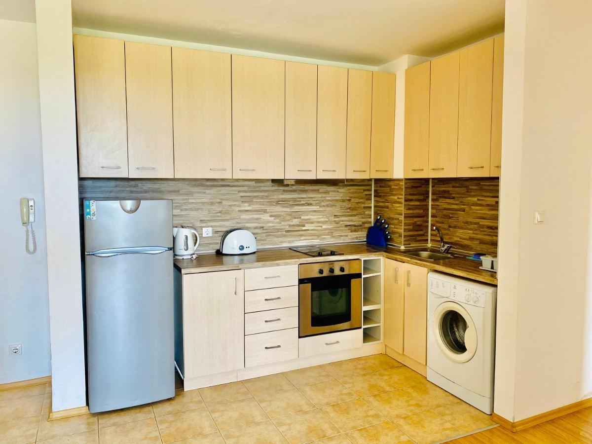 Aпартаменти Мини В Бей Вю Aparthotel Tsarevo Esterno foto