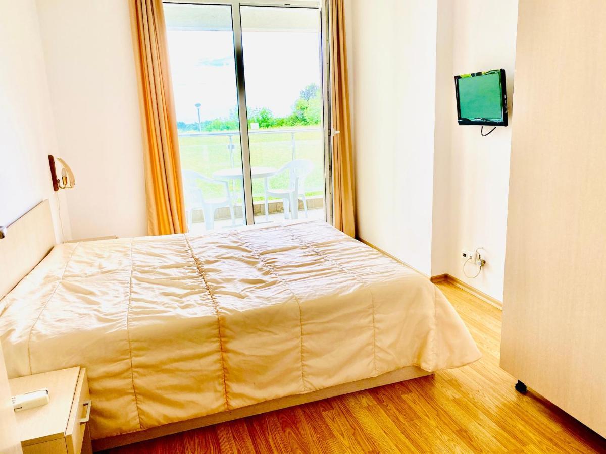 Aпартаменти Мини В Бей Вю Aparthotel Tsarevo Esterno foto