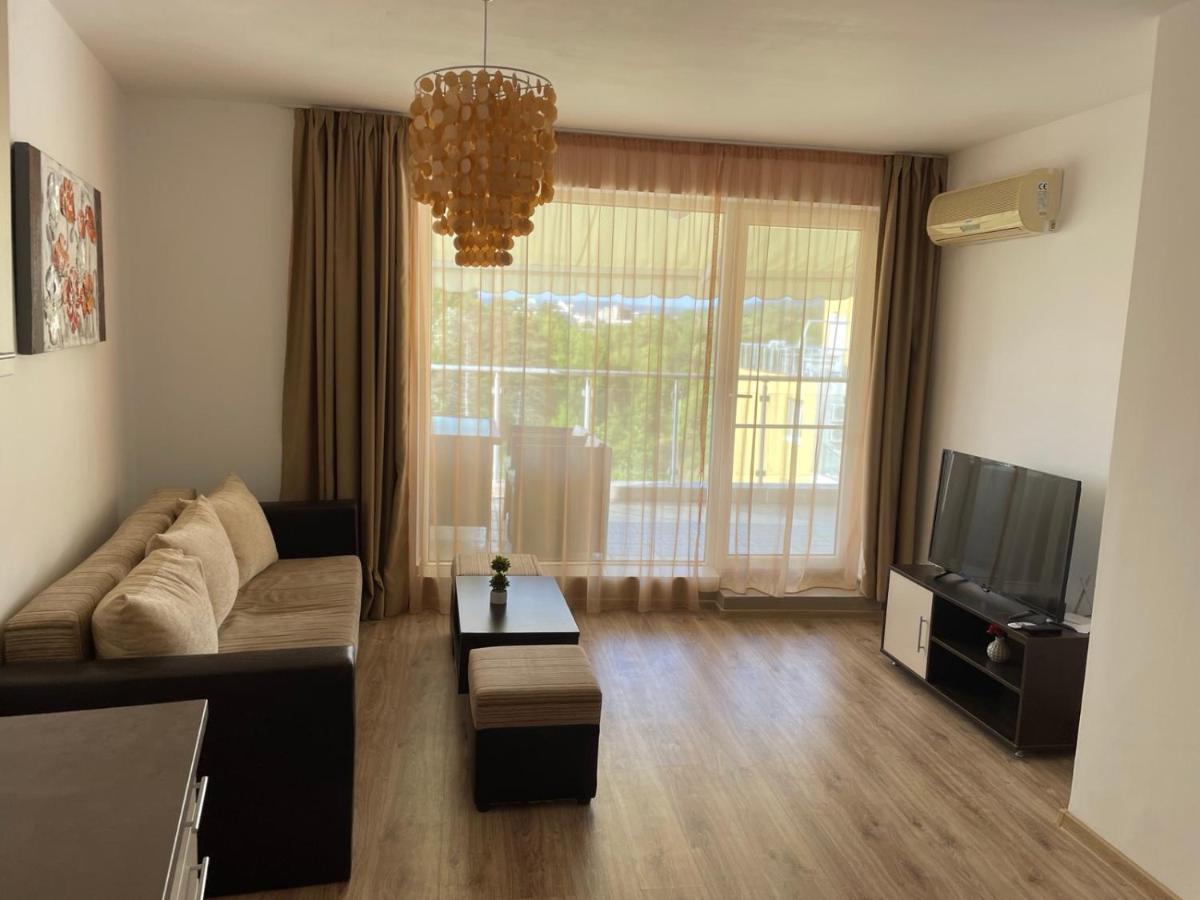 Aпартаменти Мини В Бей Вю Aparthotel Tsarevo Esterno foto